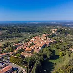 Il Castello By Interhome مونتيسكودايو