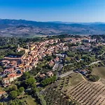 Il Castello By Interhome شقة مونتيسكودايو