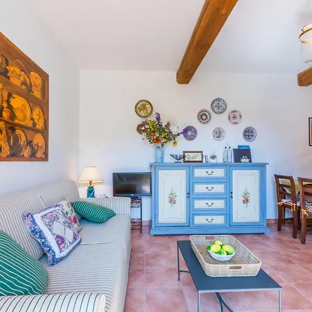 公寓 Il Castello By Interhome *