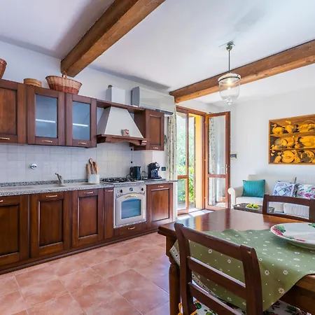 公寓 Il Castello By Interhome